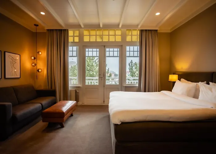 De Duinen - Adults Only 4*