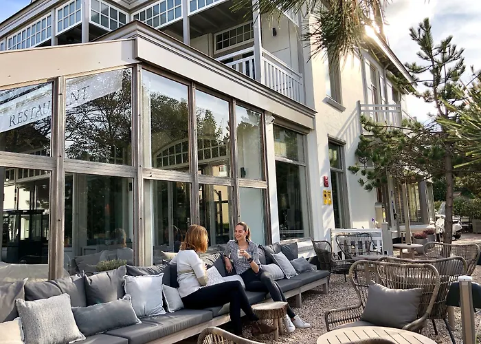 De Duinen - Adults Only