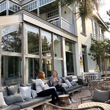 De Duinen - Adults Only